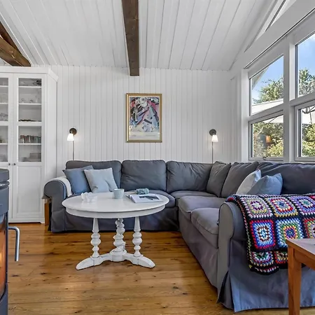 Jalina - 500m From The Sea By Interhome *