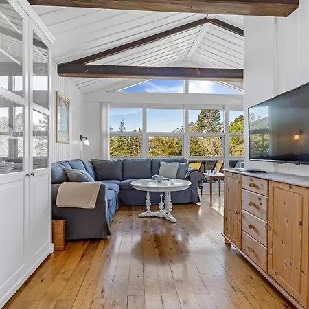 Jalina - 500m From The Sea By Interhome *